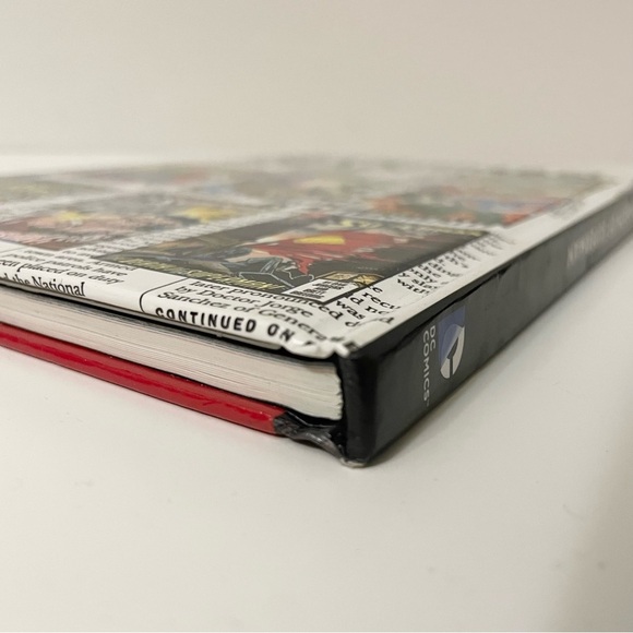 The Death of Superman Graphic Novel DC Comics Book - Picture 3 of 14